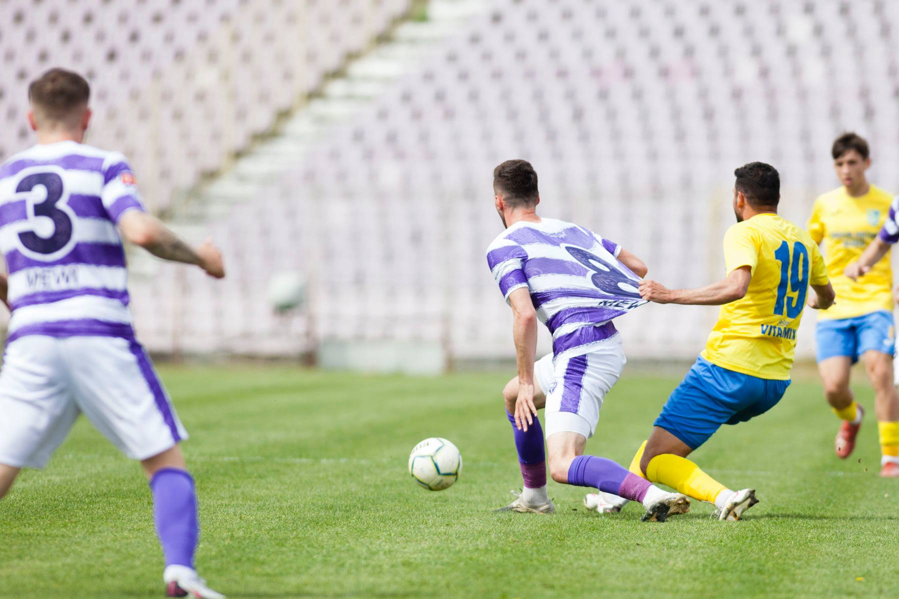 Bilet cota 18 numai cu ponturi pariuri din Liga 2 a României. Cote din weekend-ul 4 - 6 martie