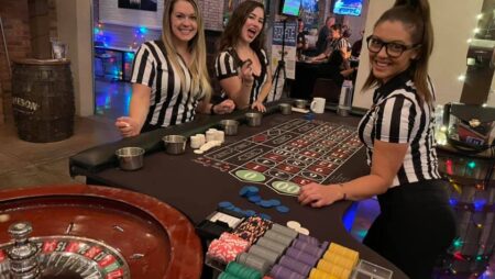 Ce salariu are un dealer din cazinourile din România în comparație cu dealerii din Las Vegas, SUA